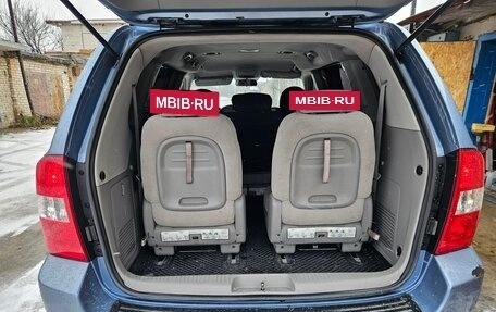 KIA Carnival III, 2007 год, 900 000 рублей, 8 фотография