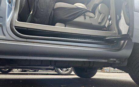 KIA Carnival III, 2007 год, 900 000 рублей, 20 фотография