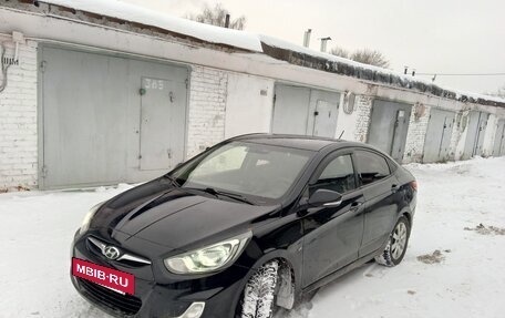Hyundai Solaris II рестайлинг, 2012 год, 600 000 рублей, 4 фотография