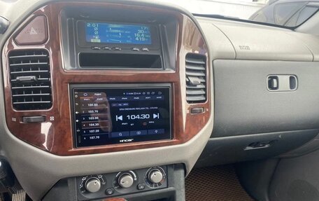 Mitsubishi Pajero III рестайлинг, 2004 год, 980 000 рублей, 8 фотография