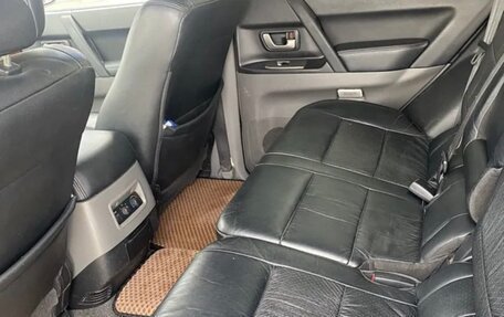 Mitsubishi Pajero III рестайлинг, 2004 год, 980 000 рублей, 11 фотография