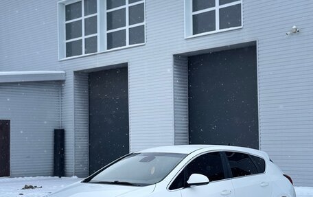 Opel Astra J, 2011 год, 540 000 рублей, 1 фотография