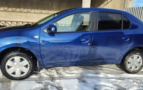 Renault Logan II, 2017 год, 775 000 рублей, 2 фотография