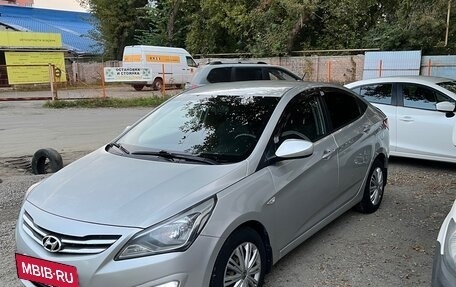 Hyundai Solaris II рестайлинг, 2016 год, 990 000 рублей, 3 фотография