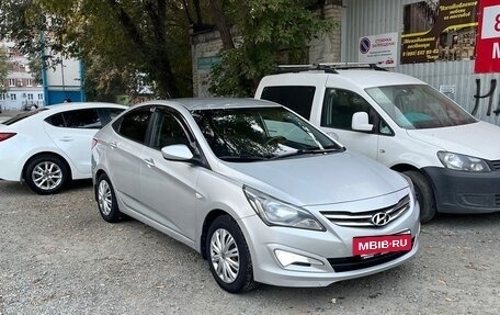 Hyundai Solaris II рестайлинг, 2016 год, 990 000 рублей, 2 фотография