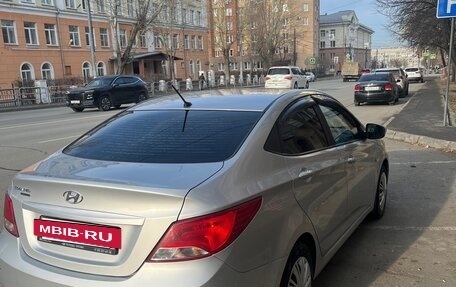 Hyundai Solaris II рестайлинг, 2016 год, 990 000 рублей, 4 фотография