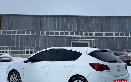 Opel Astra J, 2011 год, 540 000 рублей, 3 фотография