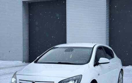 Opel Astra J, 2011 год, 540 000 рублей, 2 фотография