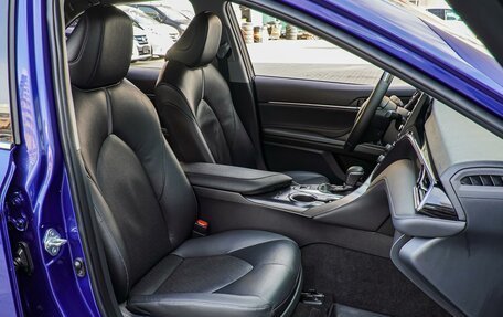 Toyota Camry, 2021 год, 3 120 000 рублей, 8 фотография