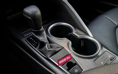 Toyota Camry, 2021 год, 3 120 000 рублей, 13 фотография