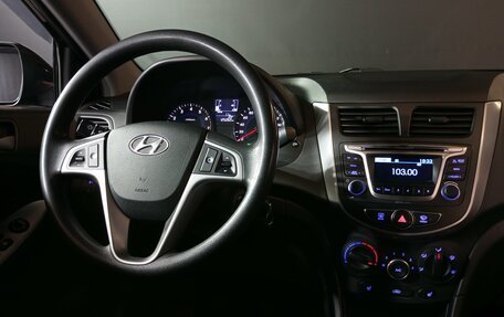 Hyundai Solaris II рестайлинг, 2016 год, 960 000 рублей, 8 фотография