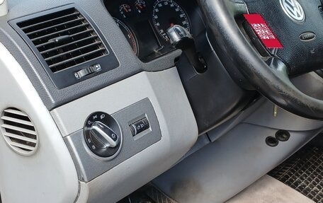 Volkswagen Multivan T5, 2004 год, 1 250 000 рублей, 1 фотография