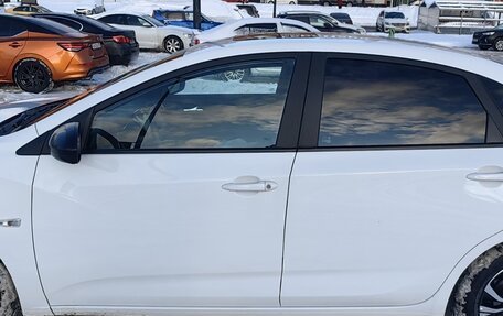 Chevrolet Monza, 2020 год, 1 850 000 рублей, 2 фотография