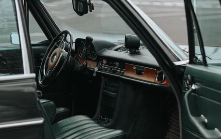 Mercedes-Benz W114, 1972 год, 2 890 000 рублей, 6 фотография