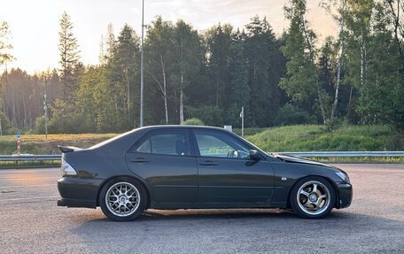 Lexus IS II рестайлинг 2, 2000 год, 965 000 рублей, 6 фотография