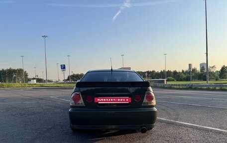 Lexus IS II рестайлинг 2, 2000 год, 965 000 рублей, 3 фотография