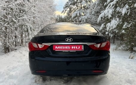 Hyundai Sonata VI, 2011 год, 960 000 рублей, 4 фотография