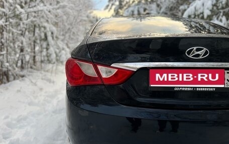 Hyundai Sonata VI, 2011 год, 960 000 рублей, 5 фотография