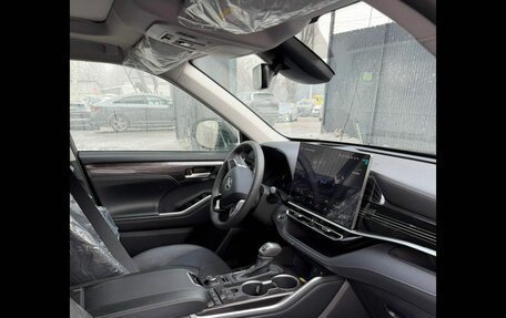 Toyota Highlander, 2025 год, 5 590 000 рублей, 4 фотография