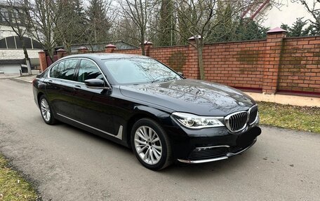 BMW 7 серия, 2018 год, 2 970 000 рублей, 2 фотография