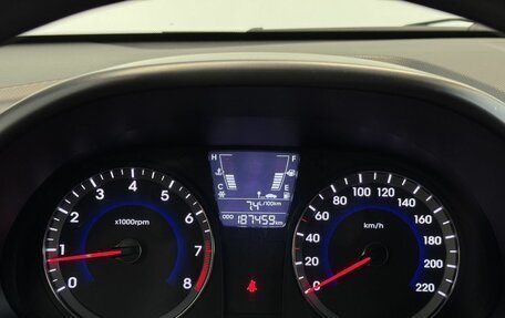 Hyundai Solaris II рестайлинг, 2013 год, 830 000 рублей, 14 фотография