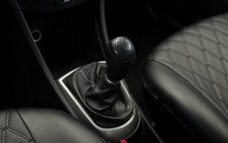 Hyundai Solaris II рестайлинг, 2013 год, 830 000 рублей, 16 фотография