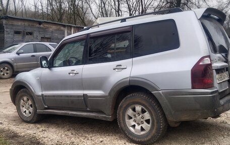 Mitsubishi Pajero III рестайлинг, 2004 год, 850 000 рублей, 2 фотография