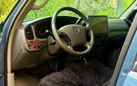 Toyota Sequoia II рестайлинг, 2005 год, 1 850 000 рублей, 9 фотография