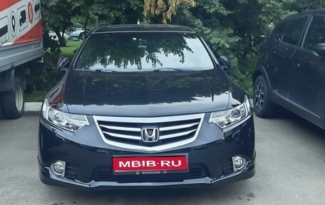Honda Accord VIII рестайлинг, 2011 год, 1 400 000 рублей, 1 фотография