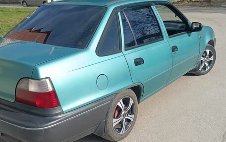 Daewoo Nexia I рестайлинг, 1999 год, 140 000 рублей, 4 фотография