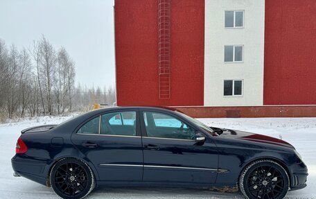 Mercedes-Benz E-Класс, 2003 год, 950 000 рублей, 3 фотография