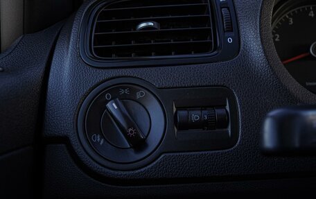 Volkswagen Polo VI (EU Market), 2012 год, 779 000 рублей, 18 фотография