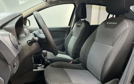 Renault Logan II, 2022 год, 1 275 000 рублей, 10 фотография