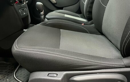 Renault Logan II, 2022 год, 1 275 000 рублей, 11 фотография