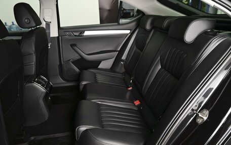 Skoda Superb III рестайлинг, 2019 год, 2 294 000 рублей, 9 фотография