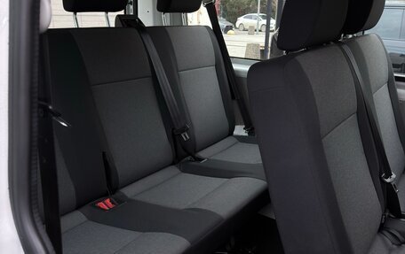 Volkswagen Transporter T6 рестайлинг, 2019 год, 4 100 000 рублей, 11 фотография