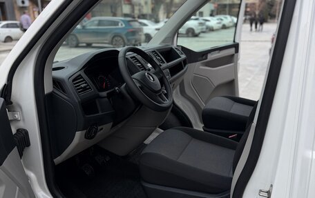 Volkswagen Transporter T6 рестайлинг, 2019 год, 4 100 000 рублей, 13 фотография