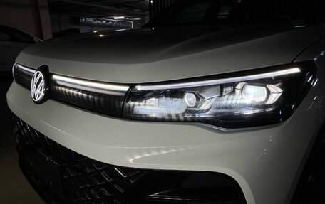 Volkswagen Tiguan, 2025 год, 4 665 000 рублей, 38 фотография