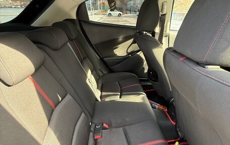 Mazda Demio IV, 2015 год, 875 000 рублей, 8 фотография