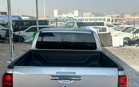Mitsubishi L200, 2025 год, 4 950 000 рублей, 13 фотография