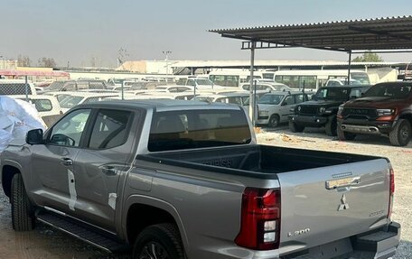 Mitsubishi L200, 2025 год, 4 950 000 рублей, 12 фотография