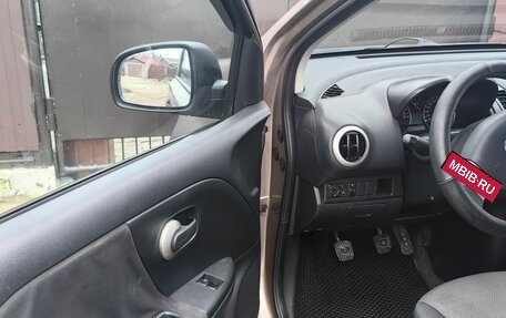 Nissan Note II рестайлинг, 2011 год, 650 000 рублей, 5 фотография