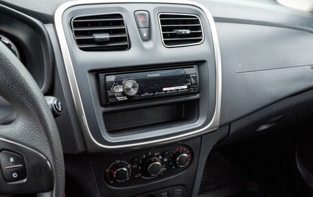 Renault Sandero II рестайлинг, 2018 год, 1 205 000 рублей, 15 фотография