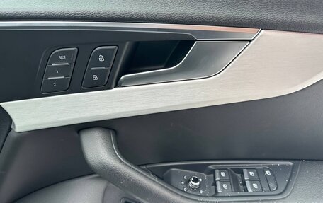 Audi A4, 2019 год, 2 310 000 рублей, 4 фотография