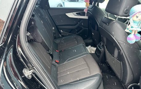 Audi A4, 2019 год, 2 310 000 рублей, 15 фотография