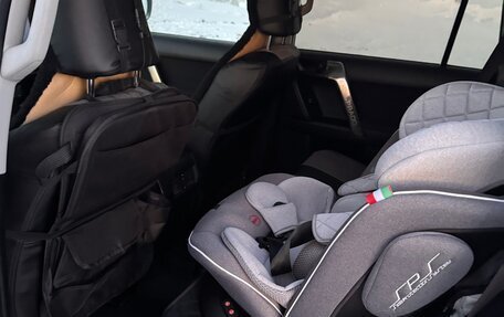 Toyota Land Cruiser Prado 150 рестайлинг 2, 2018 год, 4 500 000 рублей, 3 фотография