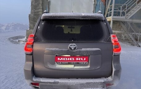 Toyota Land Cruiser Prado 150 рестайлинг 2, 2018 год, 4 500 000 рублей, 7 фотография