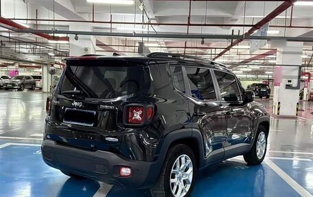 Jeep Renegade I рестайлинг, 2017 год, 1 590 000 рублей, 4 фотография