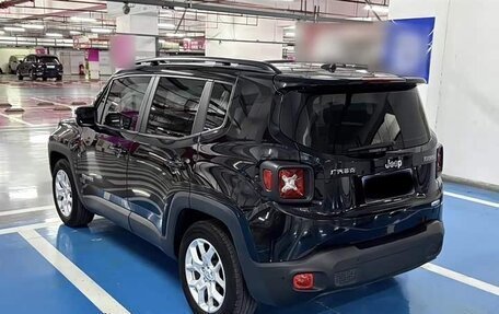 Jeep Renegade I рестайлинг, 2017 год, 1 590 000 рублей, 6 фотография