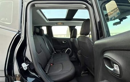 Jeep Renegade I рестайлинг, 2017 год, 1 590 000 рублей, 14 фотография